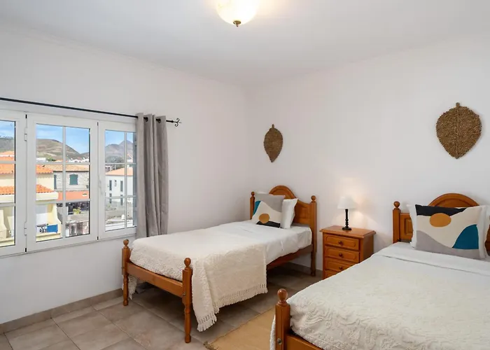 Da By An Island アパート *